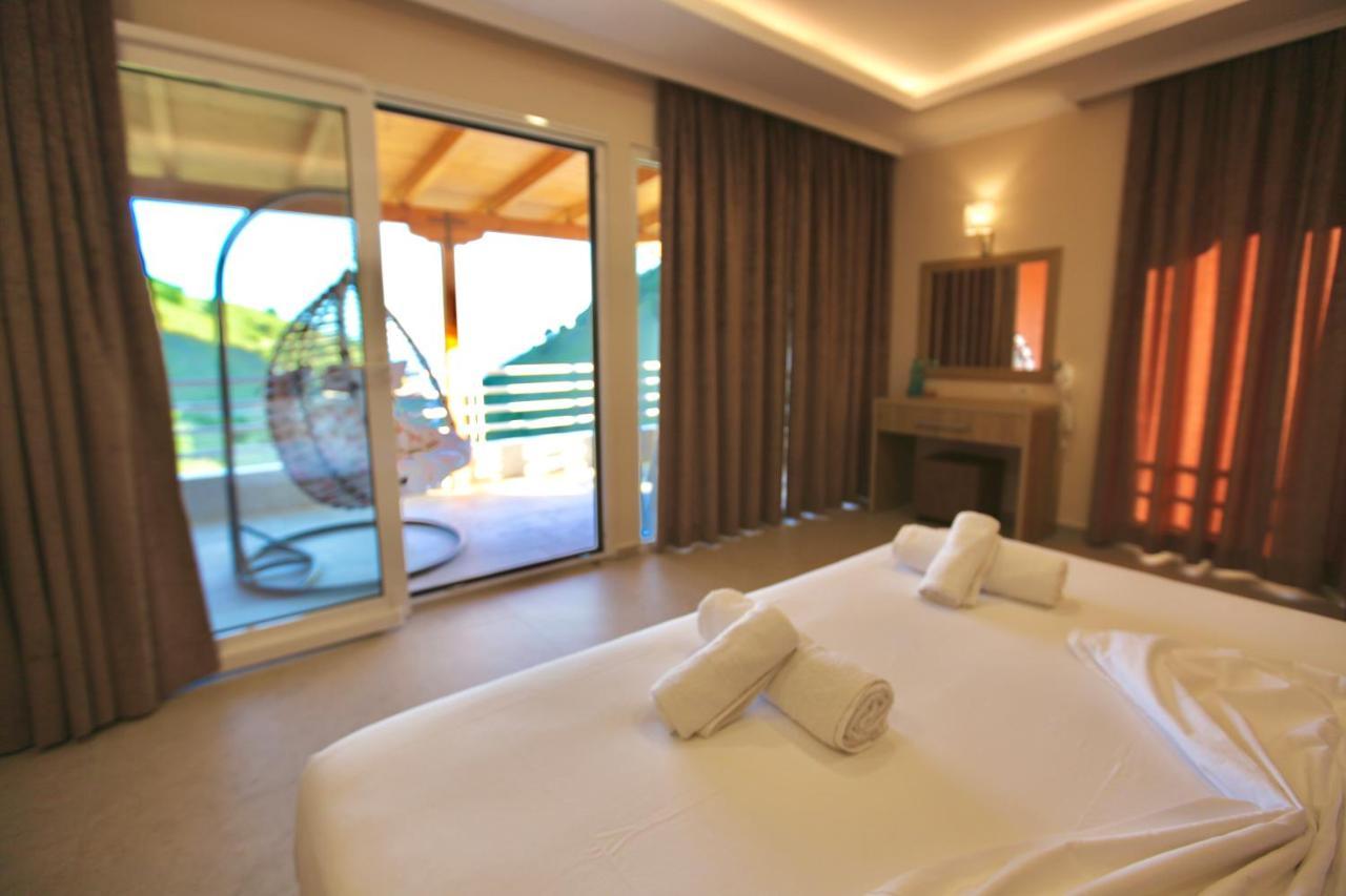 Karos Hotel Llaman Himare Luaran gambar