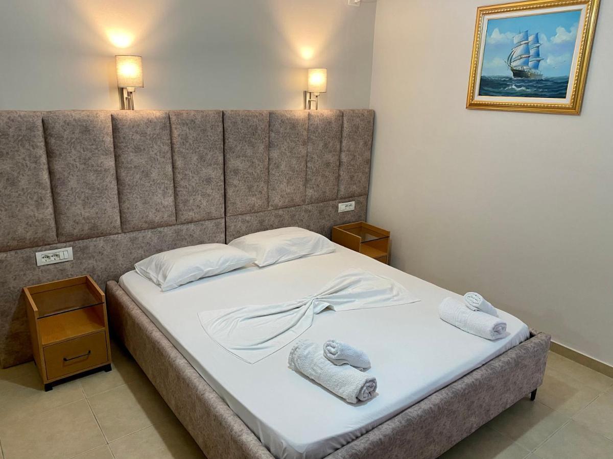 Karos Hotel Llaman Himare Luaran gambar