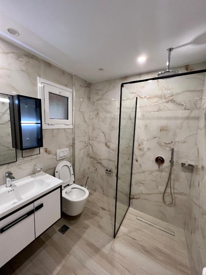 Karos Hotel Llaman Himare Luaran gambar