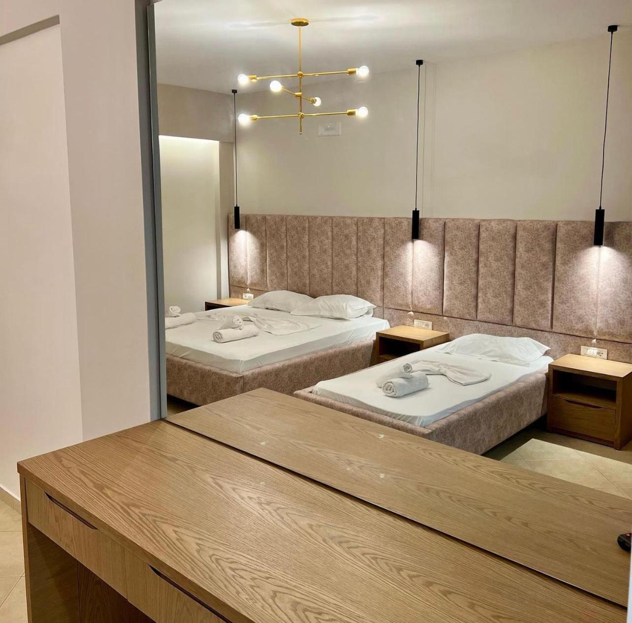 Karos Hotel Llaman Himare Luaran gambar
