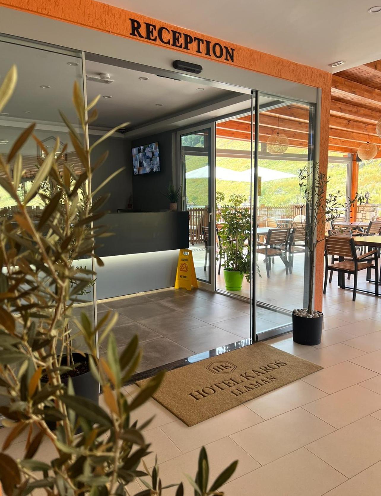 Karos Hotel Llaman Himare Luaran gambar